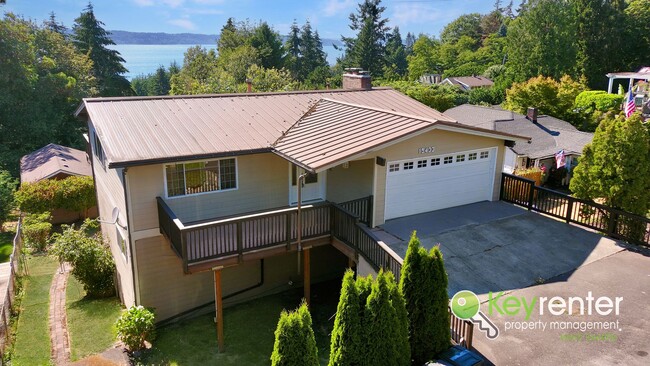 Photo - 15433 22nd Ave SW House
