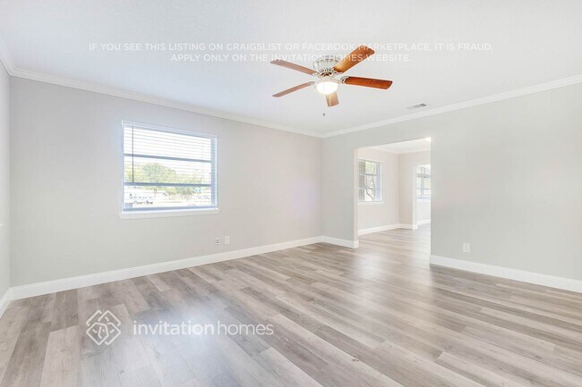 Building Photo - 6266 Shady Oak Dr