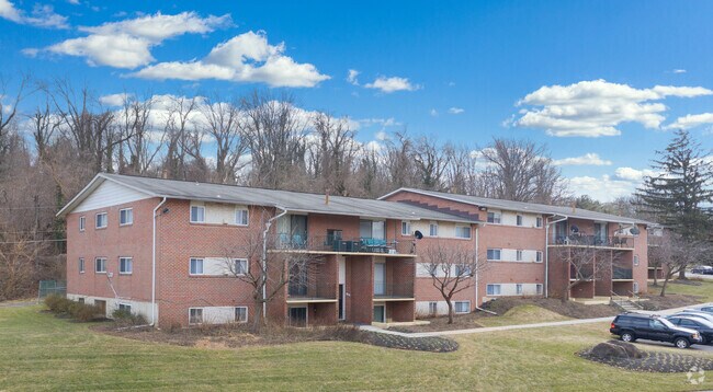Foto del edificio - Edmondson Park Apartments