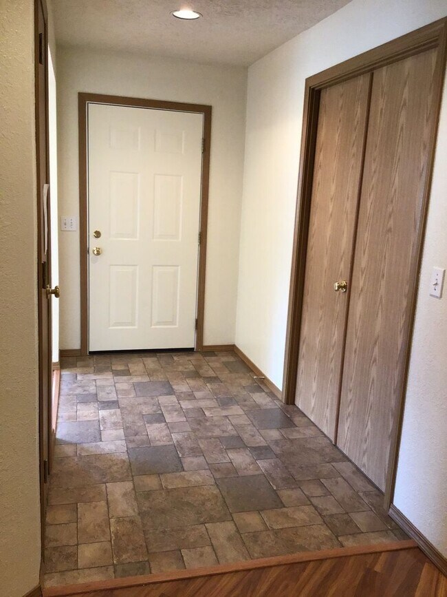 Foto del edificio - Silverton Duplex #13146