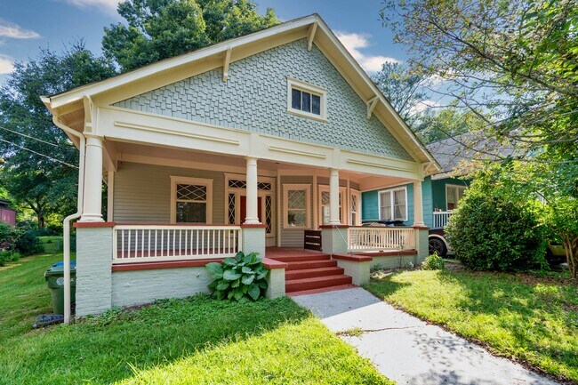 Foto del edificio - 670 Brookline St SW