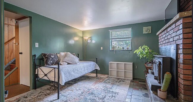 Foto del edificio - 7165 Kingstead Dr