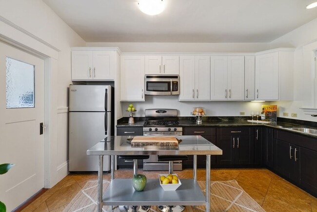 Photo - 151 Russ St Apartment