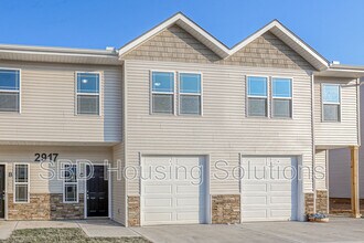 Building Photo - 2905 S Harvard Ave