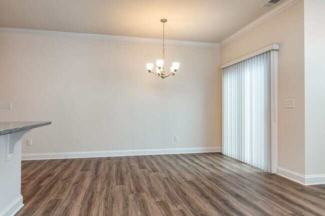 Foto del edificio - AVAILABLE NOW, Beautiful Greer home! PRICE REDUCTION, OFFERING ONE FULL MONTH RENT FREE!!