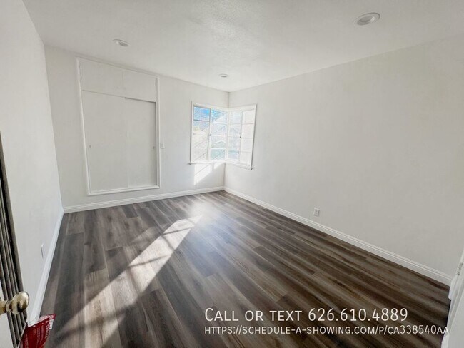 Building Photo - **NOW AVAILABLE** 38 Parkwood