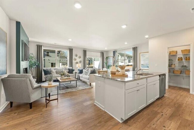 Foto del edificio - 5109 Sidney Sq Dr