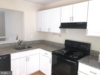 Building Photo - 13906 Gunners Pl