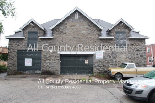 Foto del edificio - 5608 Ridge Ave