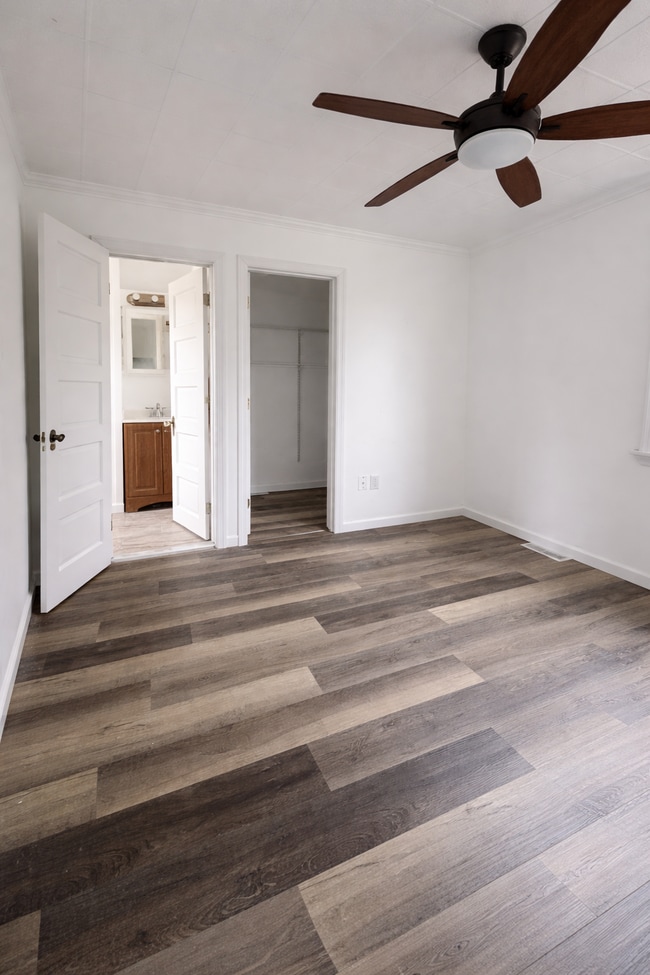 Building Photo - 56 Shady Ln