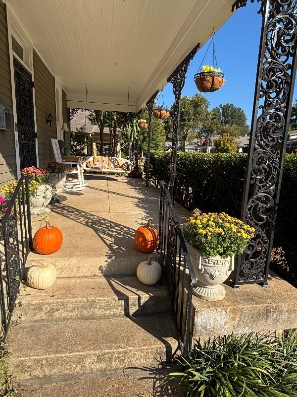 Photo - 1570 Linden Ave House