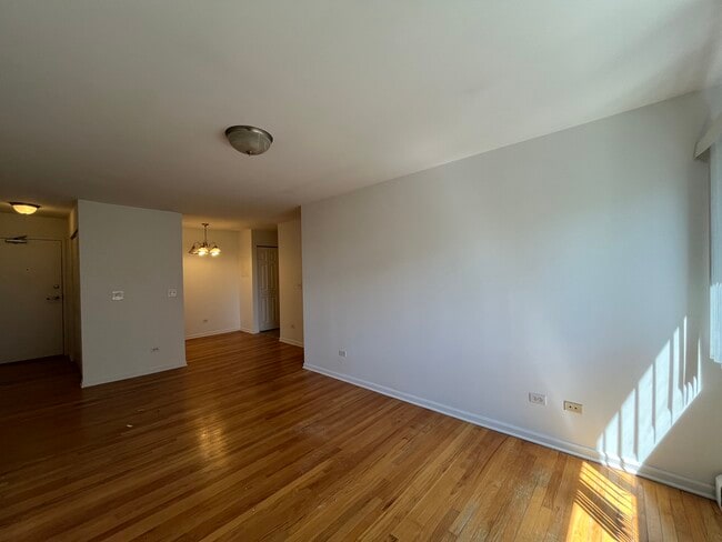 Foto del edificio - 736 W Buena Ave