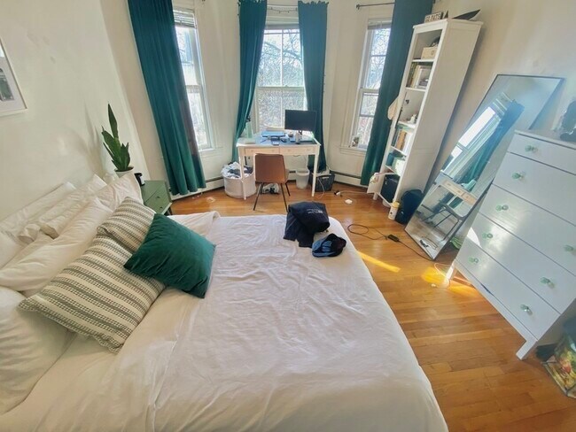 Foto del edificio - 250 Brookline St