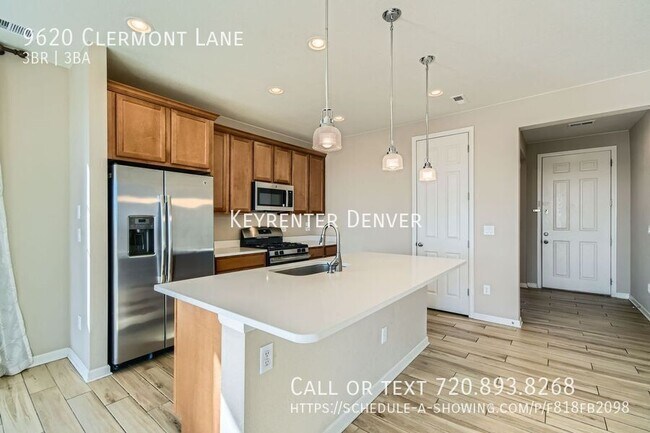 Foto del edificio - Spacious 3-Bed, 2.5-Bath Home with Granite...