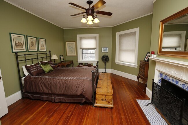 Foto del edificio - 919 Beacon St