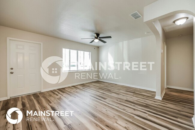 Building Photo - 1318 Arrow St
