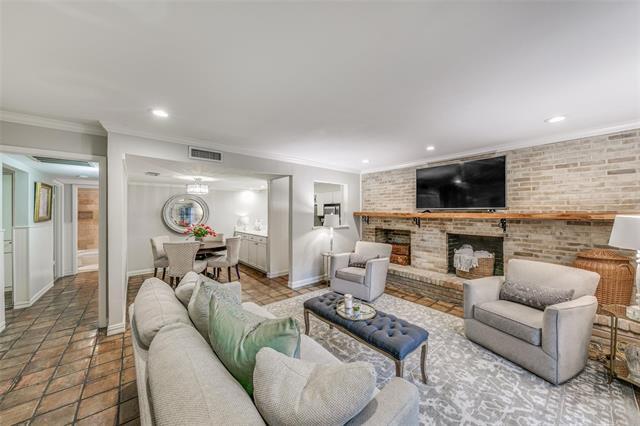 Building Photo - 5916 Birchbrook Dr
