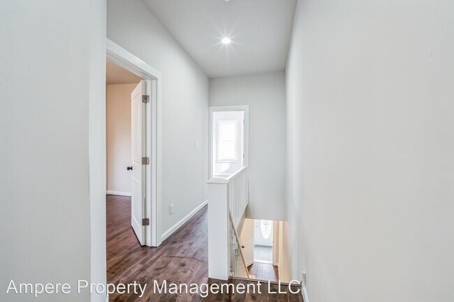 Building Photo - 3 br, 1 bath House - 1328 S Wilton St