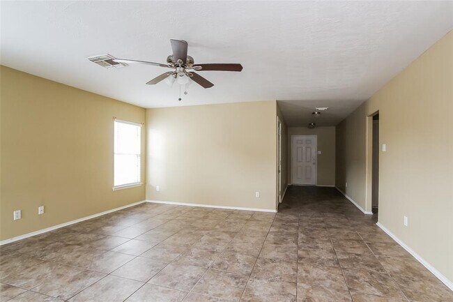 Foto del edificio - 1418 Swansfield Ln