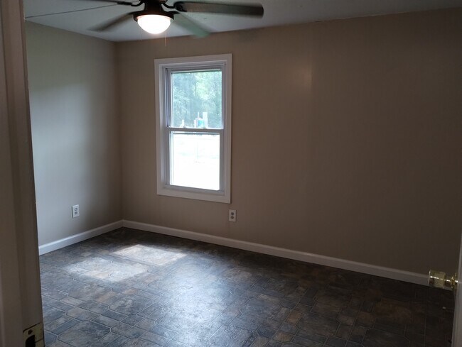 Foto del edificio - 327 Clear Creek Rd NW