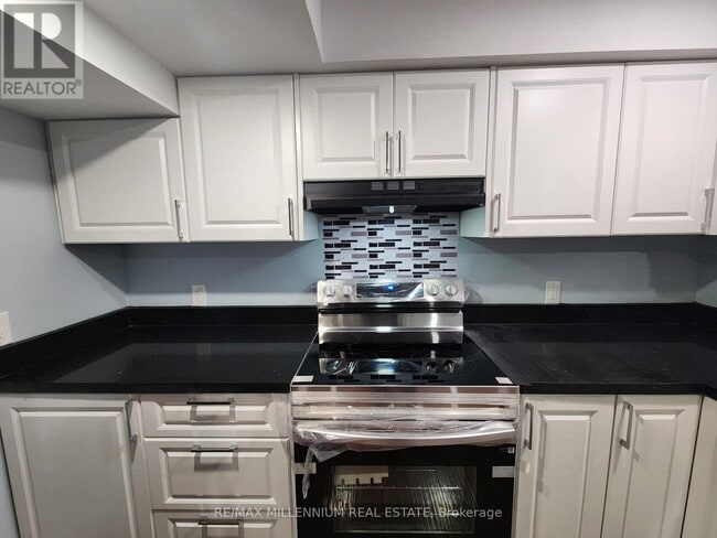Building Photo - 116 Summerset Dr