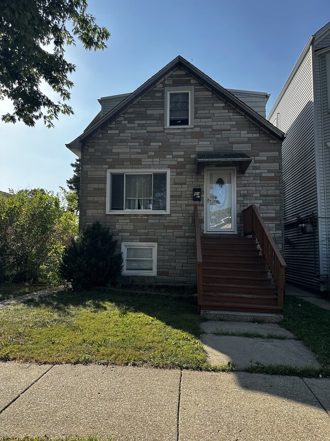 Building Photo - 1414 Kenilworth Ave