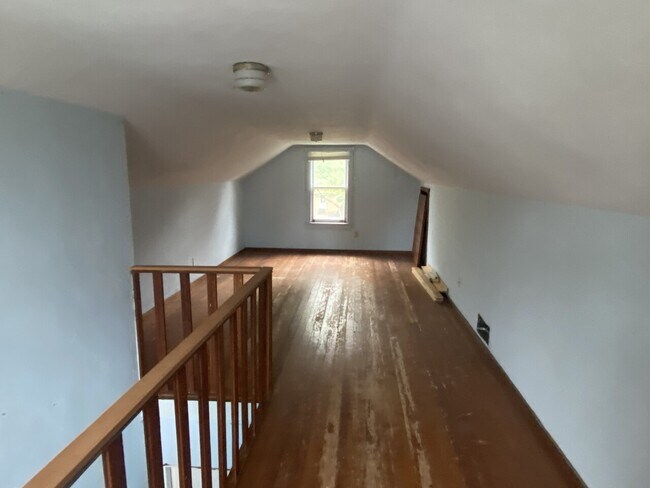 Building Photo - 11 Lindner Ln