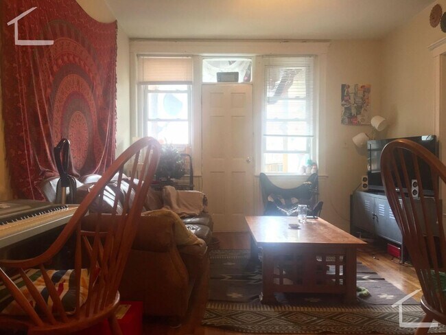 Foto del edificio - 2 Bed - 10 Min Walk to BU!!!