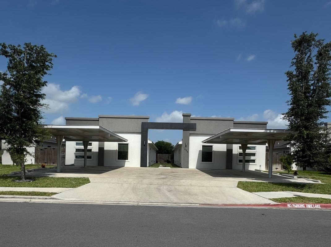 Building Photo - 1603 Angelina Dr
