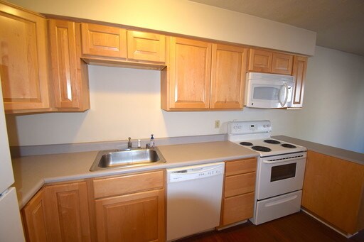 Building Photo - 337 Linden Walk