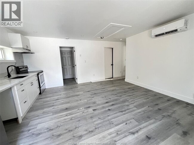 Building Photo - 2505 Askin Ave
