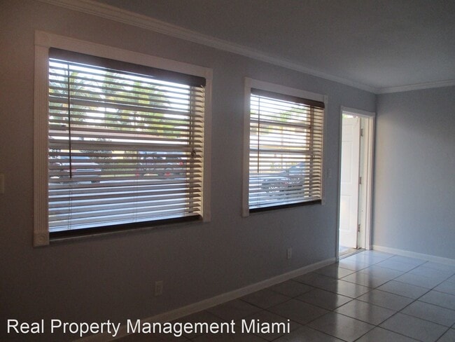 Building Photo - 2 br, 1 bath House - 4051 NE 13th Ave - 40...