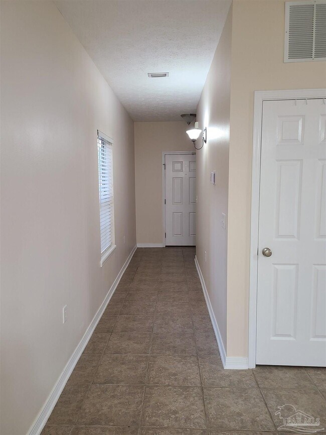Building Photo - 3671 Quail Run Rd