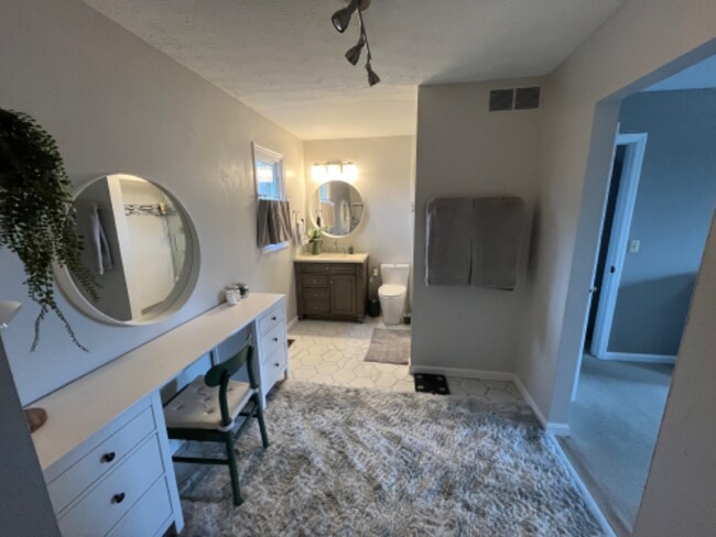 Foto del edificio - 10174 Amberwood Ct
