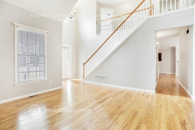 Building Photo - 2515 Camata Way