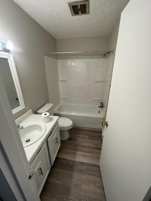 Foto del edificio - 1804 Woodland Ave NW