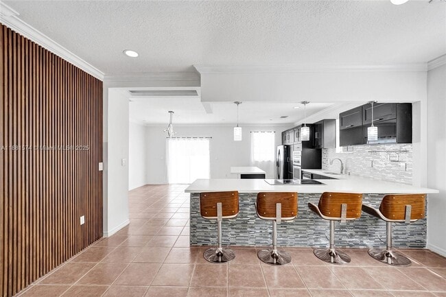 Building Photo - 3041 SW 88th Ave