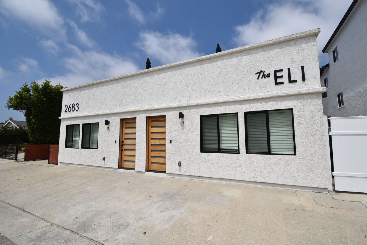 Foto principal - 2683 34th St
