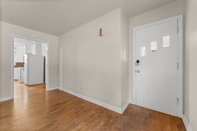 Building Photo - Stanford Duplex