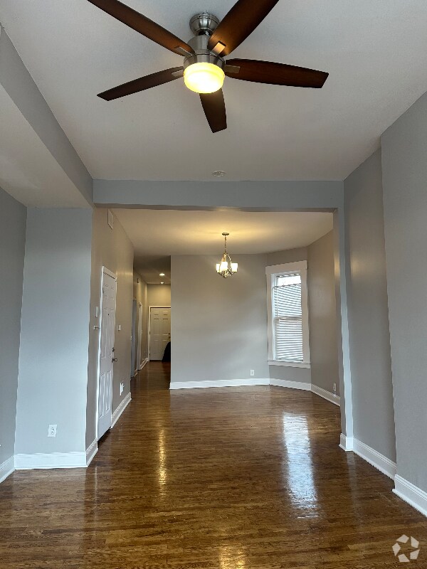 Building Photo - 6535 S Rhodes Ave