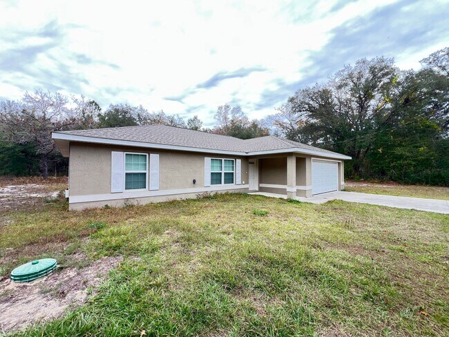 Foto del edificio - Charming 3 Bedroom, 2 Bathroom Home in Ocklawaha!