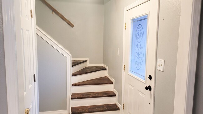 Foto del edificio - 3 Bedroom Home for Rent in Alma! COMING IN...