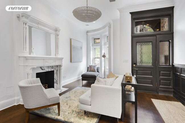 Building Photo - 74 W 82nd St