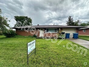 Building Photo - 5826 Hinckley Ct