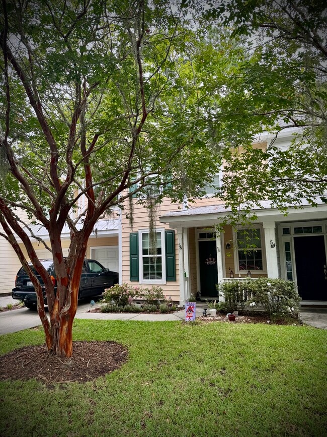 Building Photo - 56 Plumgrass St