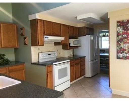 Building Photo - 537 Marrett Rd