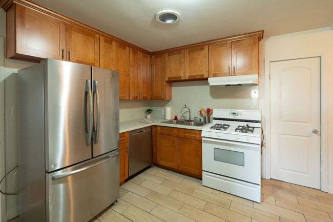 Building Photo - 4452Cogs