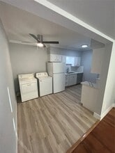 Building Photo - 1219 Autrey St