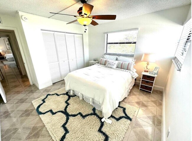 Foto del edificio - 1975 SE 3rd St