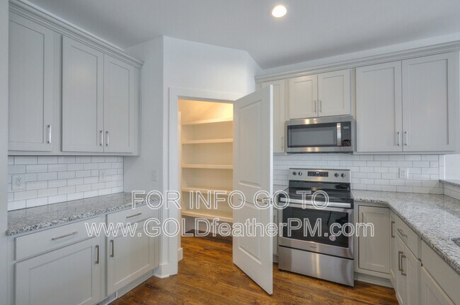Foto del edificio - 2224 24th Ave N